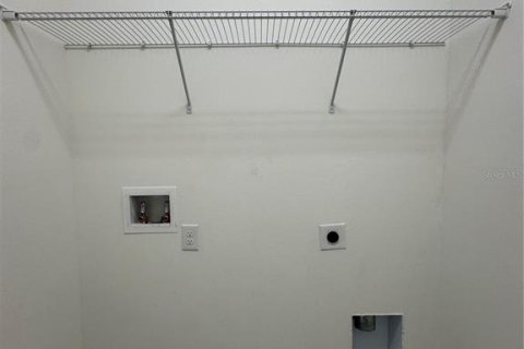 Снять в аренду виллу или дом в Лейкленд, Флорида 4 спальни, 157.56м2, № 2115268 - фото 27