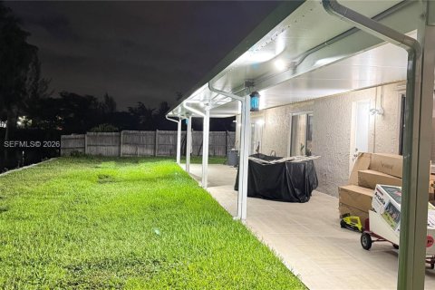 Casa en venta en Lauderhill, Florida, 4 dormitorios, 185.34 m2 № 2065514 - foto 4