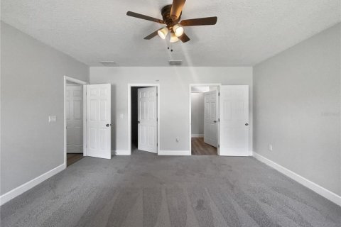 House in Apopka, Florida 3 bedrooms, 145.58 sq.m. № 1854015 - photo 18