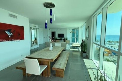 Condo in Fort Lauderdale, Florida, 2 bedrooms  № 1861345 - photo 4