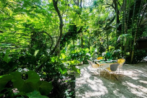 Villa ou maison à vendre à Miami, Floride: 3 chambres, 476.4 m2 № 2026198 - photo 7