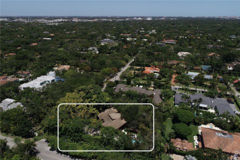 Villa ou maison à vendre à Miami, Floride: 3 chambres, 476.4 m2 № 2026198 - photo 13