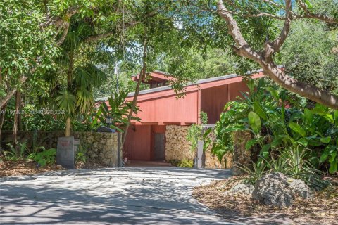 Villa ou maison à vendre à Miami, Floride: 3 chambres, 476.4 m2 № 2026198 - photo 4