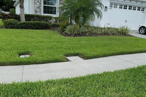 House in Davenport, Florida 4 bedrooms, 210.8 sq.m. № 2119986