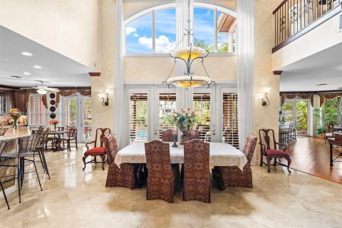 Casa en venta en Fort Lauderdale, Florida, 4 dormitorios, 442.49 m2 № 1940876 - foto 5