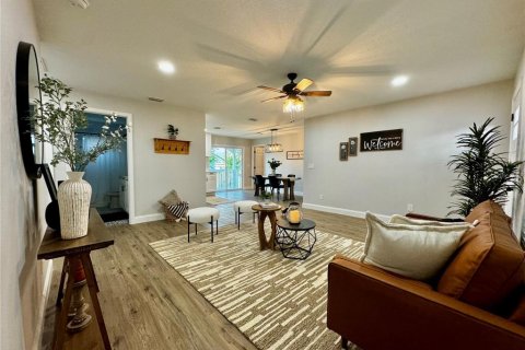 Casa en venta en Seminole, Florida, 4 dormitorios, 127.46 m2 № 1552994 - foto 6