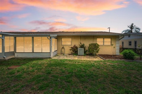 Casa en venta en Dunedin, Florida, 2 dormitorios, 92.81 m2 № 2107128 - foto 19