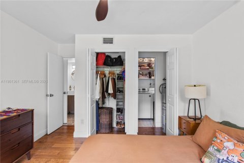 Townhouse in Miami, Florida 1 bedroom, 63.17 sq.m. № 1955485 - photo 12