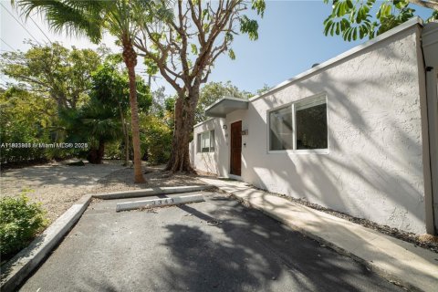 Touwnhouse à vendre à Miami, Floride: 1 chambre, 63.17 m2 № 1955485 - photo 12
