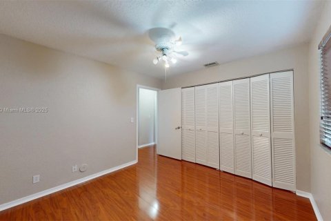 Touwnhouse à louer à Davie, Floride: 3 chambres, 153.1 m2 № 1967667 - photo 10