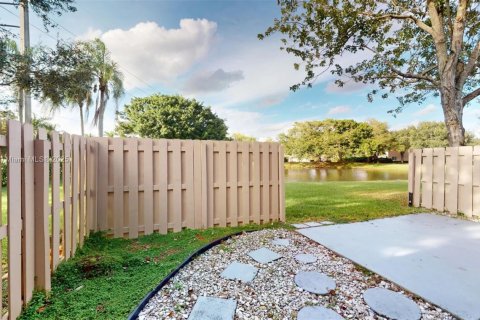 Touwnhouse à louer à Davie, Floride: 3 chambres, 153.1 m2 № 1967667 - photo 25