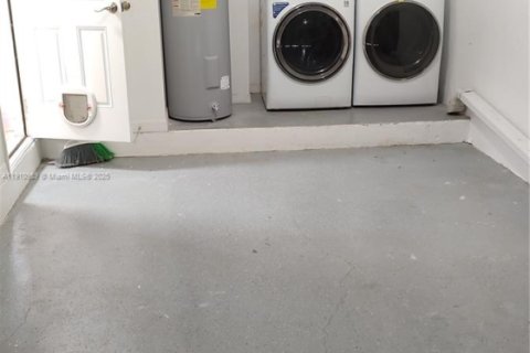 Touwnhouse à louer à Davie, Floride: 3 chambres, 153.1 m2 № 1967667 - photo 22