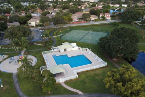 Touwnhouse à louer à Davie, Floride: 3 chambres, 153.1 m2 № 1967667 - photo 16