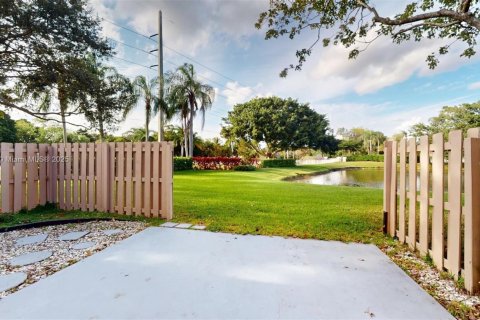 Touwnhouse à louer à Davie, Floride: 3 chambres, 153.1 m2 № 1967667 - photo 24