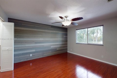 Touwnhouse à louer à Davie, Floride: 3 chambres, 153.1 m2 № 1967667 - photo 8