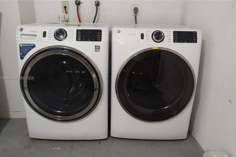 Touwnhouse à louer à Davie, Floride: 3 chambres, 153.1 m2 № 1967667 - photo 21