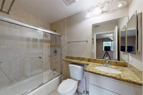 Touwnhouse à louer à Davie, Floride: 3 chambres, 153.1 m2 № 1967667 - photo 11