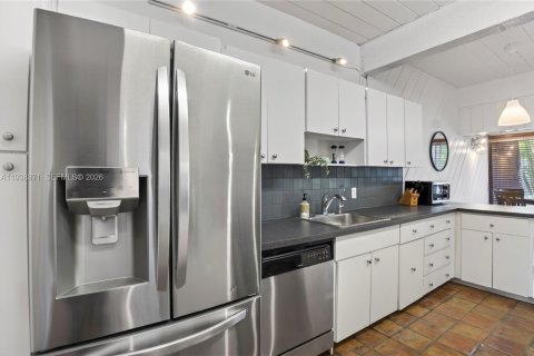 Adosado en venta en Miami, Florida, 3 dormitorios, 156.08 m2 № 1996704 - foto 7