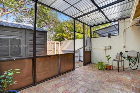 Adosado en venta en Miami, Florida, 3 dormitorios, 156.08 m2 № 1996704 - foto 18