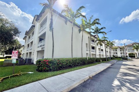 Apartment in Doral, Florida 2 bedrooms, 133.78 sq.m. № 1951123 - photo 2