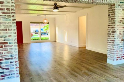 House in Boca Raton, Florida 2 bedrooms, 131.18 sq.m. № 2083828 - photo 8