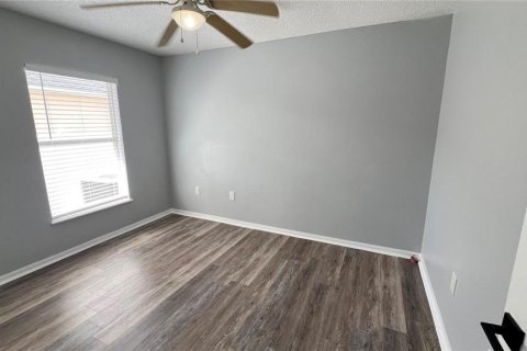 House in Kissimmee, Florida 4 bedrooms, 142.6 sq.m. № 2101320 - photo 24