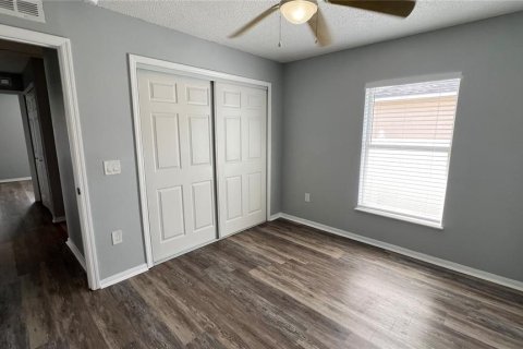House in Kissimmee, Florida 4 bedrooms, 142.6 sq.m. № 2101320 - photo 25