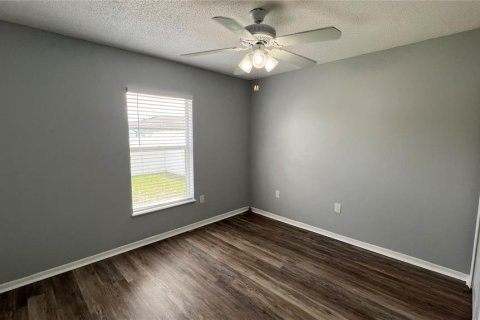 House in Kissimmee, Florida 4 bedrooms, 142.6 sq.m. № 2101320 - photo 23