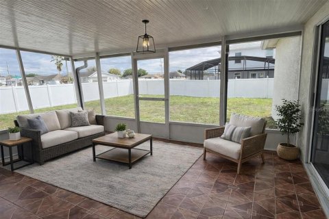House in Kissimmee, Florida 4 bedrooms, 142.6 sq.m. № 2101320 - photo 30