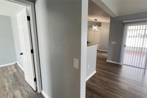 House in Kissimmee, Florida 4 bedrooms, 142.6 sq.m. № 2101320 - photo 19