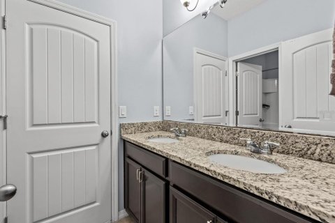 Casa en venta en Kissimmee, Florida, 4 dormitorios, 264.86 m2 № 1567205 - foto 28