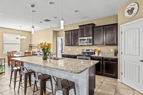 Casa en venta en Kissimmee, Florida, 4 dormitorios, 264.86 m2 № 1567205 - foto 3
