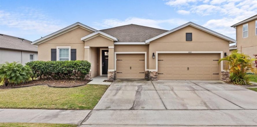 Casa en Kissimmee, Florida 4 dormitorios, 264.86 m2 № 1567205