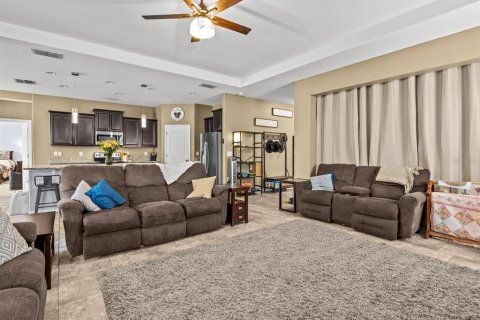 Casa en venta en Kissimmee, Florida, 4 dormitorios, 264.86 m2 № 1567205 - foto 13