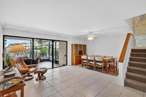 Copropriété à vendre à Tampa, Floride: 2 chambres, 153.29 m2 № 1919889 - photo 7