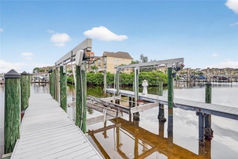 Copropriété à vendre à Tampa, Floride: 2 chambres, 153.29 m2 № 1919889 - photo 6
