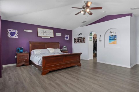 Casa en venta en Spring Hill, Florida, 4 dormitorios, 264.86 m2 № 1830004 - foto 25