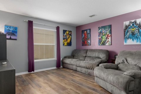 Casa en venta en Spring Hill, Florida, 4 dormitorios, 264.86 m2 № 1830004 - foto 11