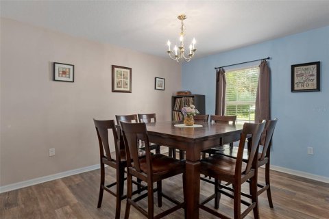 Casa en venta en Spring Hill, Florida, 4 dormitorios, 264.86 m2 № 1830004 - foto 9