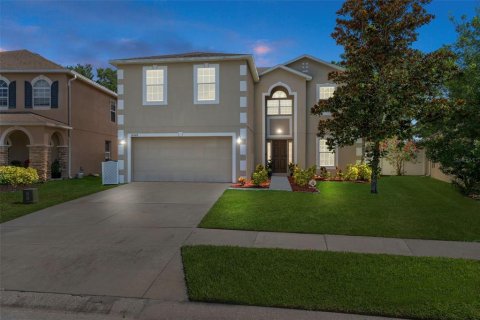 Casa en venta en Spring Hill, Florida, 4 dormitorios, 264.86 m2 № 1830004 - foto 3