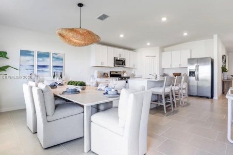 Villa ou maison à louer à Lehigh Acres, Floride: 4 chambres, 204.85 m2 № 2080118 - photo 6