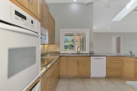 Casa en venta en Sarasota, Florida, 3 dormitorios, 234.3 m2 № 1829671 - foto 25