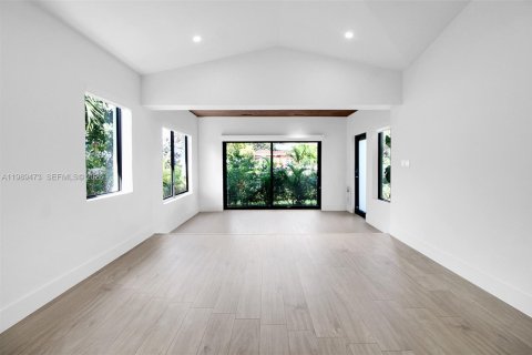 Villa ou maison à vendre à Miami, Floride: 3 chambres, 115.57 m2 № 2067745 - photo 20