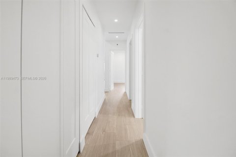 Villa ou maison à vendre à Miami, Floride: 3 chambres, 115.57 m2 № 2067745 - photo 30