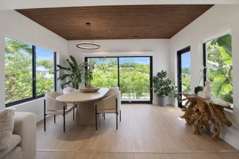 Villa ou maison à vendre à Miami, Floride: 3 chambres, 115.57 m2 № 2067745 - photo 3
