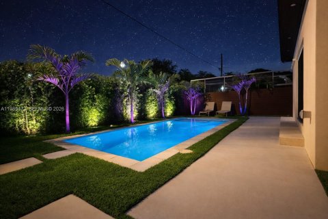 Villa ou maison à vendre à Miami, Floride: 3 chambres, 115.57 m2 № 2067745 - photo 10