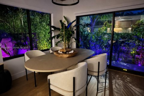 Villa ou maison à vendre à Miami, Floride: 3 chambres, 115.57 m2 № 2067745 - photo 13