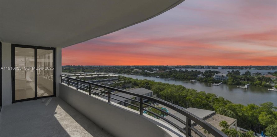 Condo à South Palm Beach, Floride, 2 chambres  № 1976643