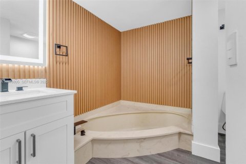 Copropriété à louer à South Palm Beach, Floride: 2 chambres, 143.16 m2 № 1976643 - photo 18