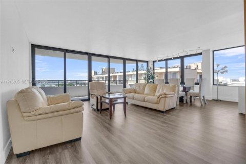 Copropriété à louer à South Palm Beach, Floride: 2 chambres, 143.16 m2 № 1976643 - photo 28